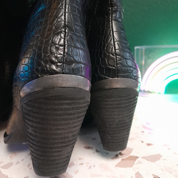 Zodiac black over the knee boots 7.5 Never Worn - Picture 4 of 6